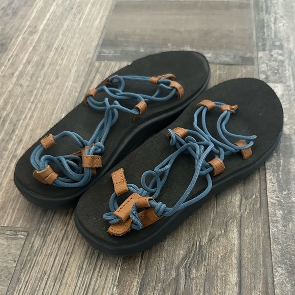 Teva Voya Infinity sandals Women’s size 7 - Picture 4 of 9